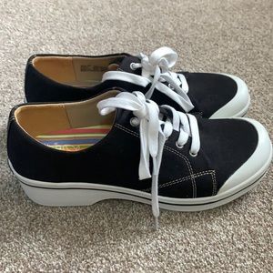 Dansko vegan sneakers size 40